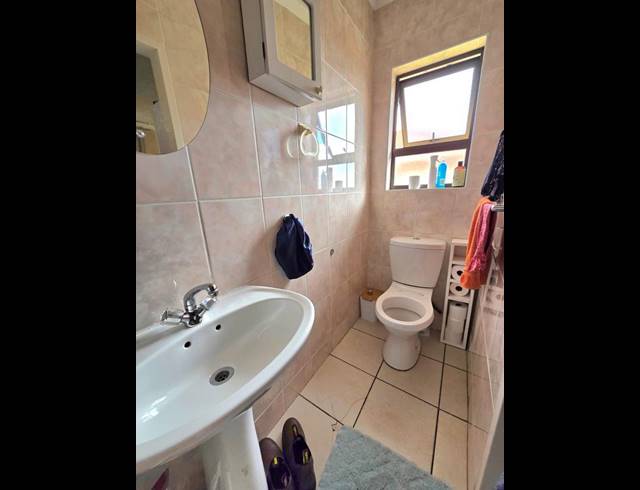 3 BEDROOM APARTMENT FOR SALE IN PARKRAND